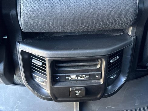 Used 2024 RAM 1500 Laramie AWD/4WD image 38