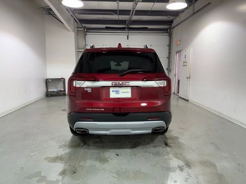 Certified 2023 GMC Acadia SLE w/ Driver Convenience Package image 6