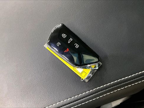 Used 2025 Volkswagen Atlas SEL Premium R-Line image 13