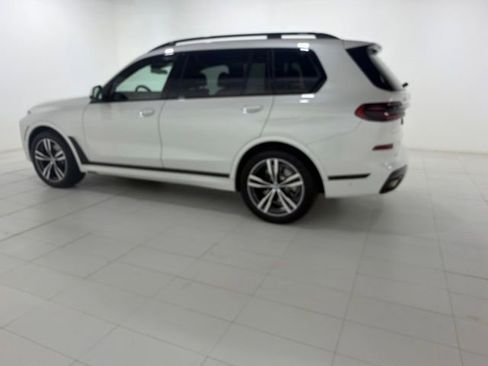 Certified 2024 BMW X7 xDrive40i w/ M Sport Package AWD/4WD image 2