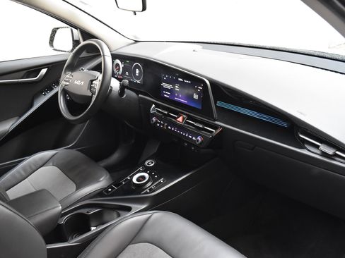 Used 2023 Kia Niro Wind image 28
