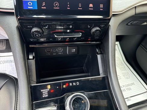 Used 2024 Jeep Grand Cherokee Limited image 18
