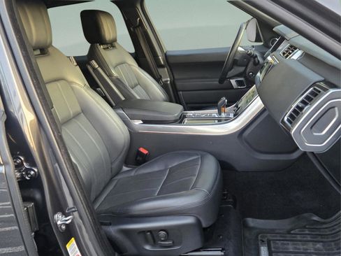 Used 2020 Land Rover Range Rover Sport HSE image 13