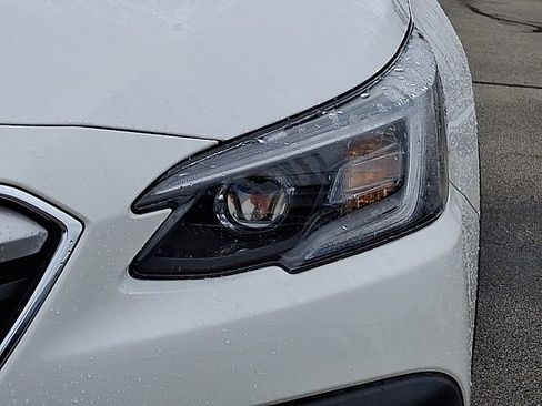 Used 2022 Subaru Outback Premium AWD/4WD image 9