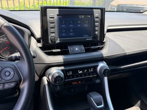 Used 2022 Toyota RAV4 XLE Premium FWD image 15