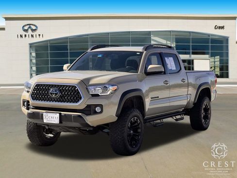 Used 2019 Toyota Tacoma TRD Off-Road image 8
