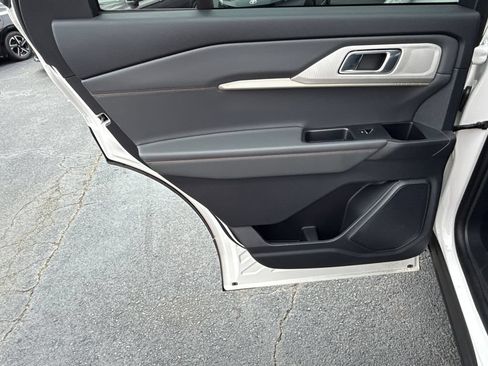 Certified 2026 Ford Explorer Active RWD image 23