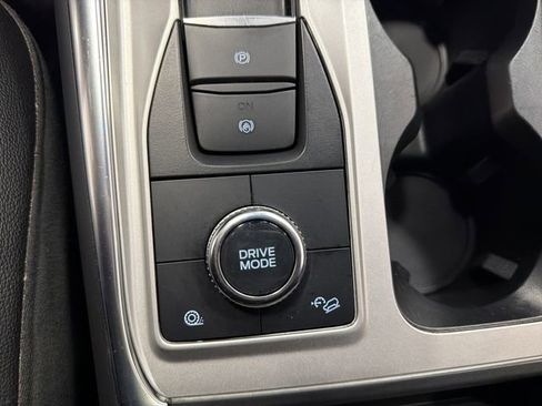 Used 2023 Ford Explorer Limited image 25