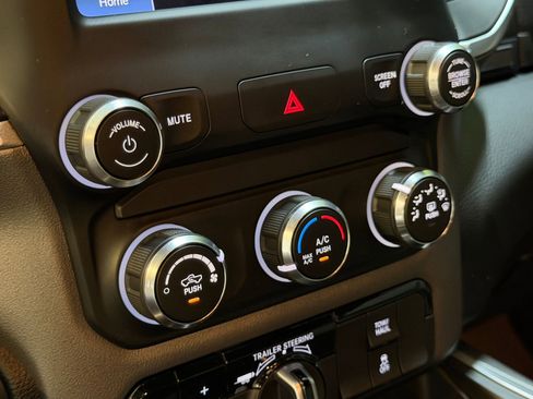 Used 2022 RAM 1500 Big Horn image 28