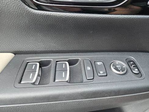 Used 2023 Honda CR-V EX-L image 41