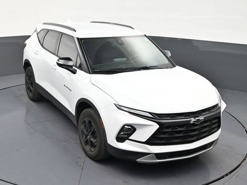Used 2024 Chevrolet Blazer LT w/ Midnight/Sport Edition FWD image 19
