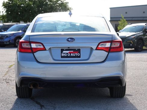 Used 2019 Subaru Legacy 2.5i Premium AWD/4WD image 10