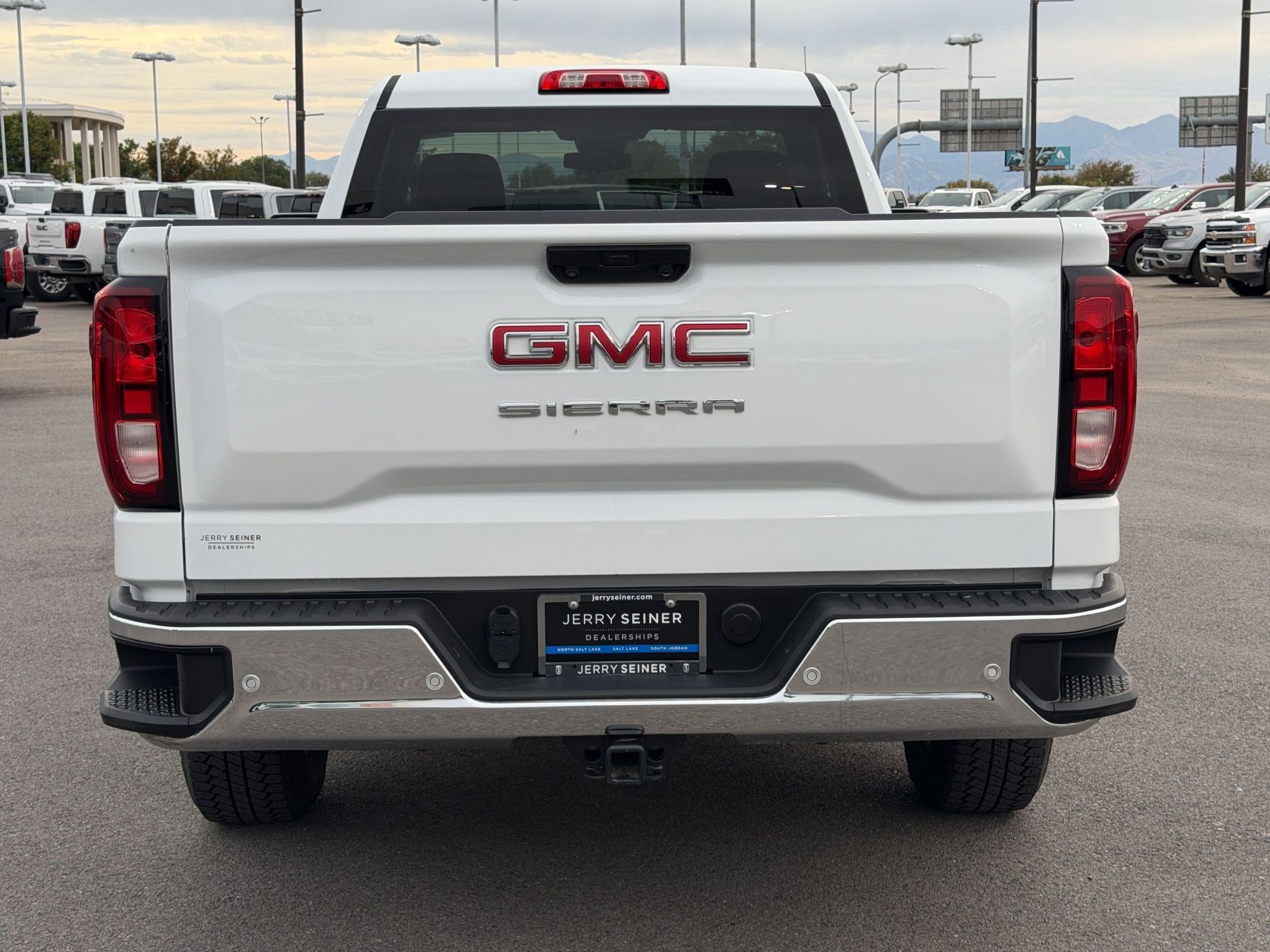 Certified 2024 GMC Sierra 1500 Pro w/ Pro Value Package RWD image 5