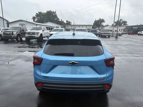 Used 2025 Chevrolet Trax RS w/ Driver Confidence Package FWD image 21