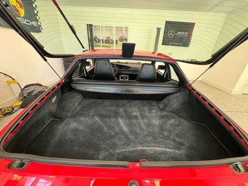 Used 1986 Porsche 944 Turbo image 18