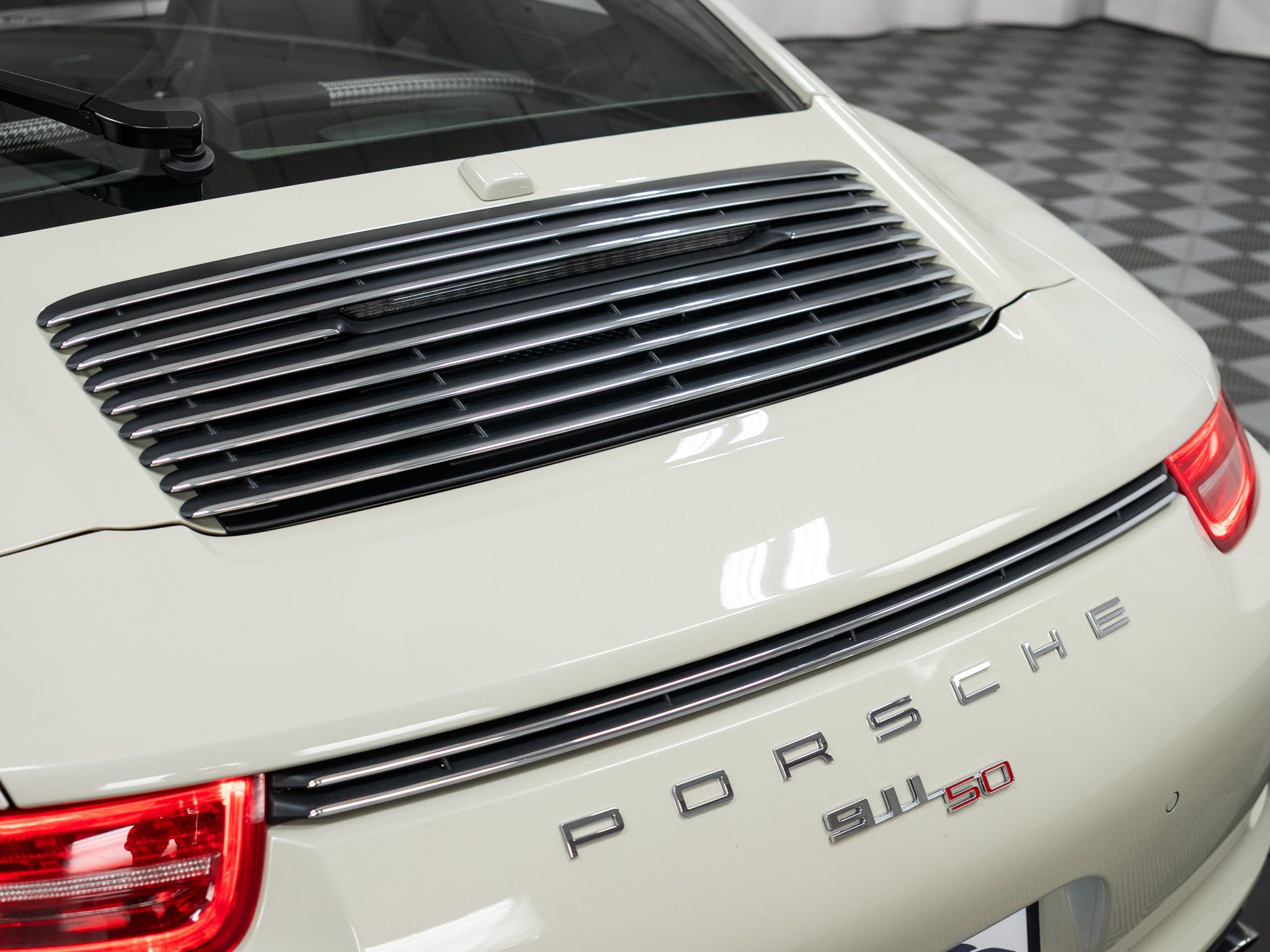 Certified 2014 Porsche 911 50th Anniversary Edition RWD image 56