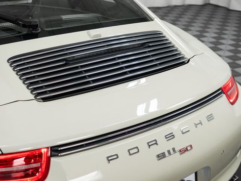 Certified 2014 Porsche 911 50th Anniversary Edition RWD image 56