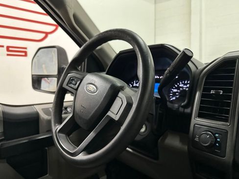 Used 2017 Ford F250 XL w/ Power Equipment Group AWD/4WD image 48