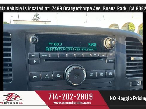 Used 2013 Chevrolet Silverado 2500 LT w/ Custom Sport Truck Package RWD image 27