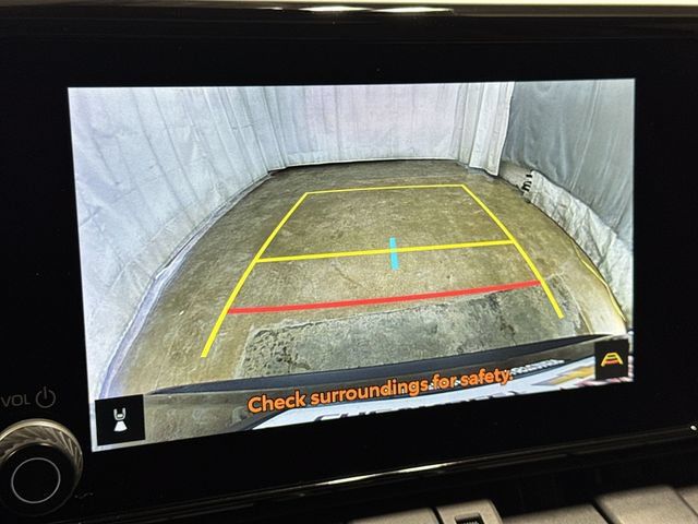 Used 2025 Toyota RAV4 XLE Premium w/ Weather Package AWD/4WD image 19