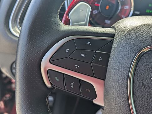 Used 2018 Dodge Challenger SRT Hellcat image 11