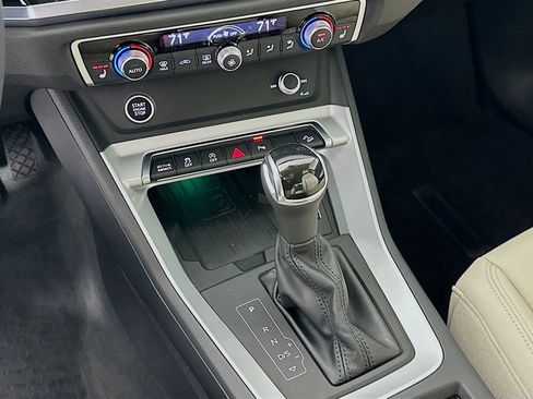 Used 2021 Audi Q3 2.0T Premium Plus w/ Premium Plus Package image 17