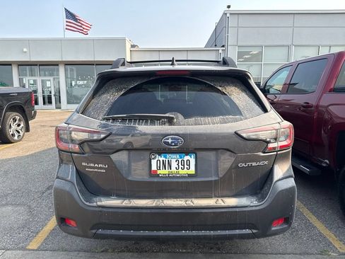 Used 2024 Subaru Outback Premium AWD/4WD image 6