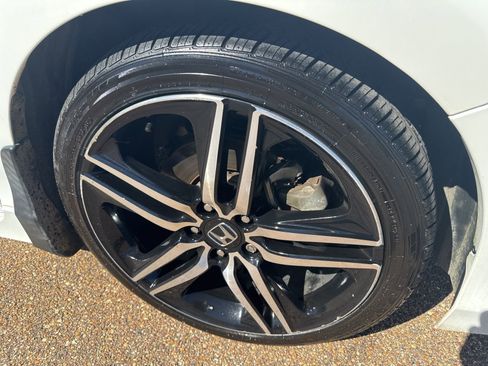 Used 2017 Honda Accord Sport Special Edition image 8