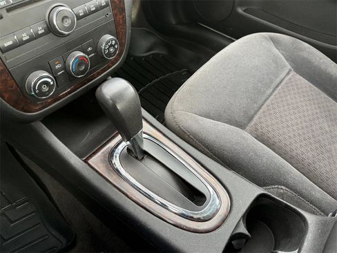 Used 2014 Chevrolet Impala Limited LS image 21