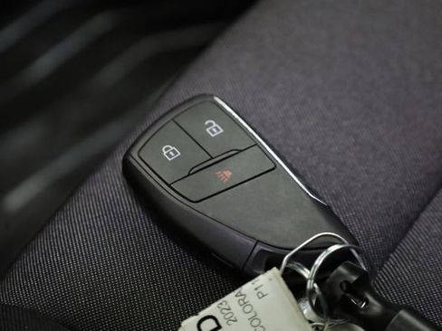 Used 2023 Chevrolet Colorado W/T image 31