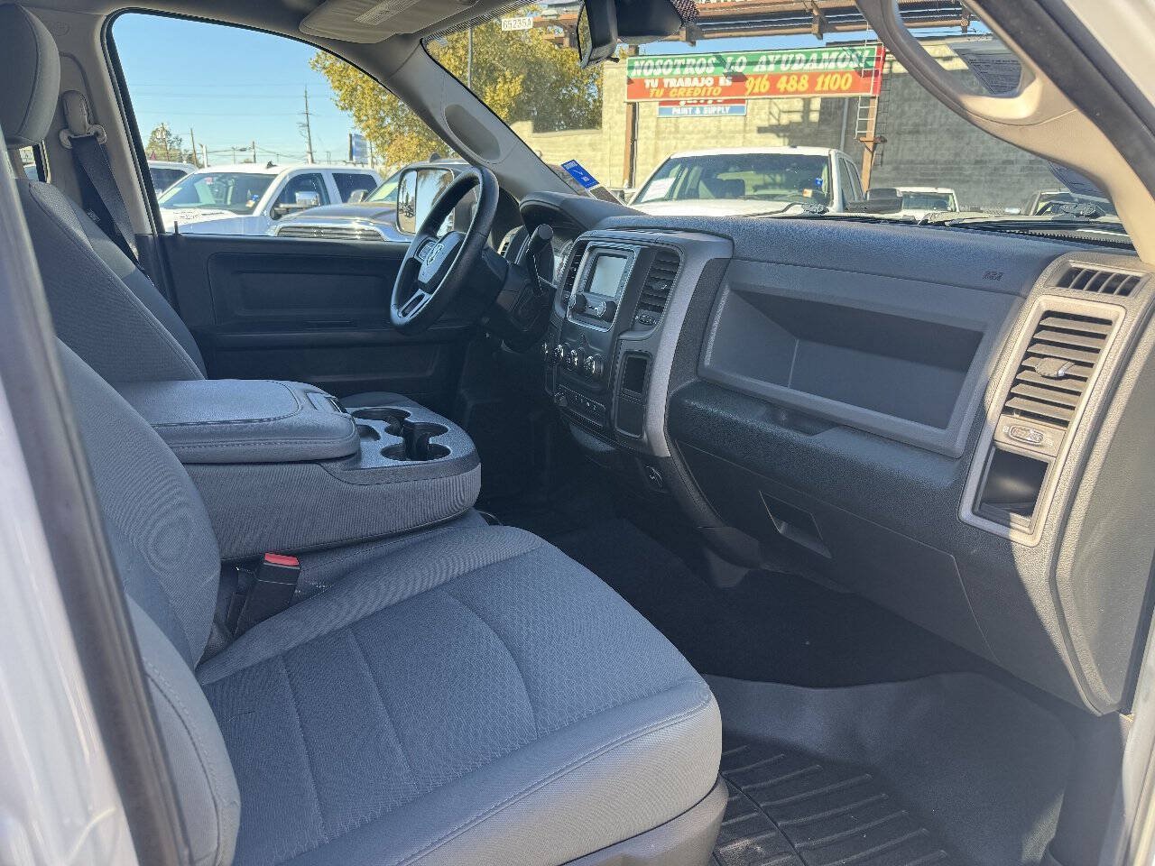 Used 2015 RAM 3500 Tradesman w/ Chrome Appearance Group AWD/4WD image 13