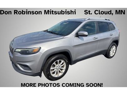 Used 2019 Jeep Cherokee Latitude w/ Popular Appearance Group