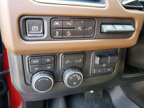 Used 2021 Chevrolet Tahoe High Country w/ Premium Package image 24