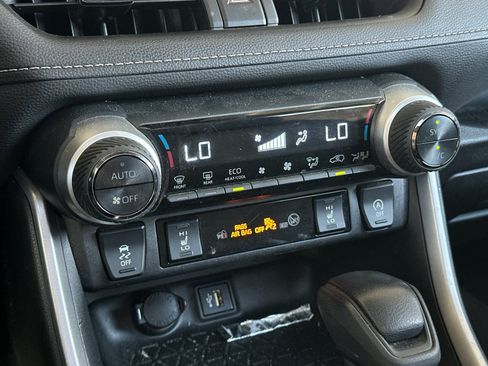 Used 2023 Toyota RAV4 XLE w/ Convenience Package image 19