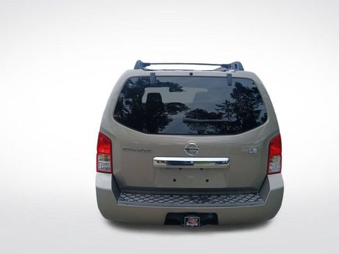 Used 2009 Nissan Pathfinder LE RWD image 9