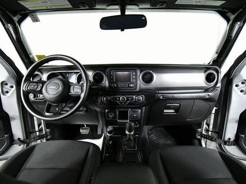Used 2021 Jeep Wrangler Sport image 18