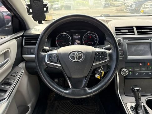 Used 2016 Toyota Camry SE FWD image 12