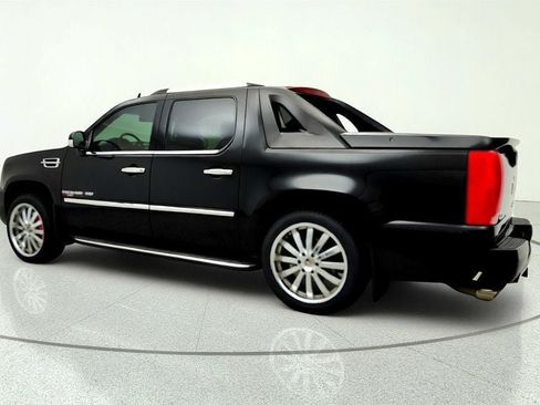Used 2012 Cadillac Escalade EXT Luxury AWD/4WD image 7