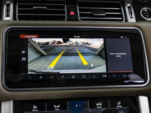 Used 2020 Land Rover Range Rover HSE AWD/4WD image 19