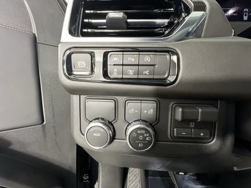 Used 2026 GMC Yukon XL Elevation w/ Elevation Premium Package RWD image 18