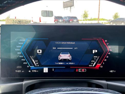 Used 2025 BMW M2 w/ Lighting Package RWD image 21