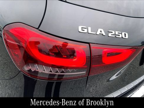 Certified 2023 Mercedes-Benz GLA 250 4MATIC image 31