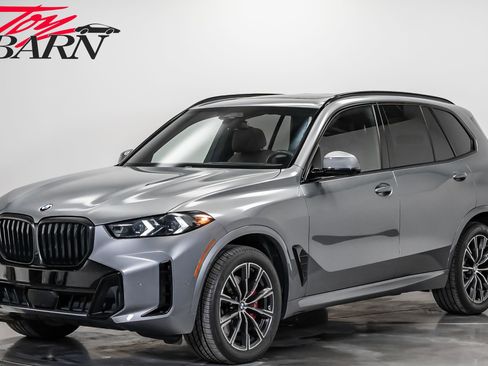 Used 2024 BMW X5 xDrive40i w/ M Sport Package image 1