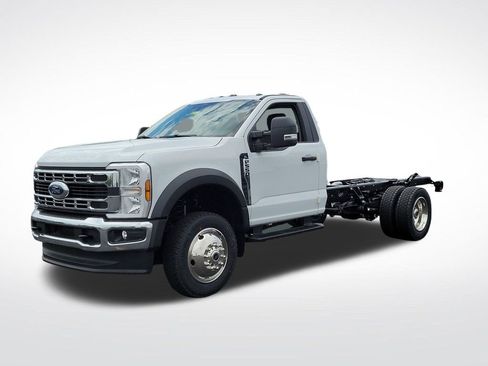 New 2026 Ford F550 4x4 Regular Cab Super Duty image 3