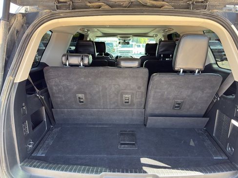 Used 2020 Ford Expedition Platinum AWD/4WD image 6