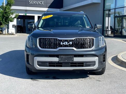 Certified 2023 Kia Telluride EX w/ EX Captain's Chair Package AWD/4WD image 2