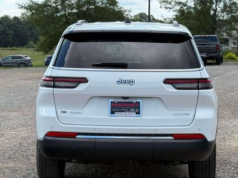 Used 2022 Jeep Grand Cherokee L Limited AWD/4WD image 7
