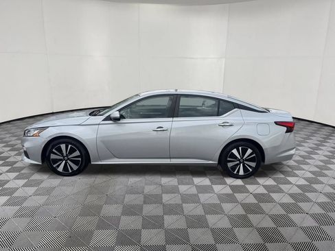 Used 2021 Nissan Altima 2.5 SV FWD image 8