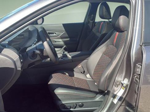 New 2026 Nissan Sentra SR FWD image 11