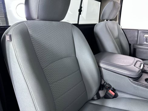 Used 2018 RAM 1500 Express image 64